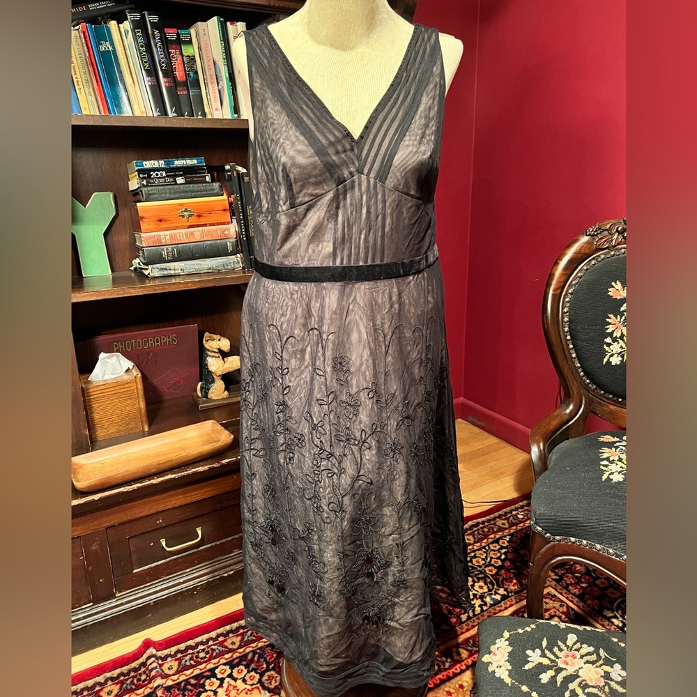 Ann Taylor Loft Black Sheer Embellished Sequin Cocktail Dress Size 14 Great Cond